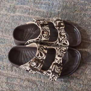 Birki's birkenstock beach slide paisley sandles size 36 or 5.5-6, pre- owned.